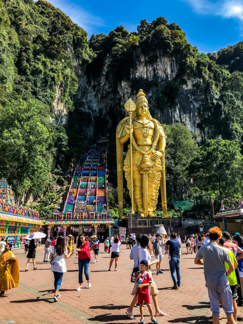 Les grottes  de  Batu le plus grand sanctuaire hindou hors 