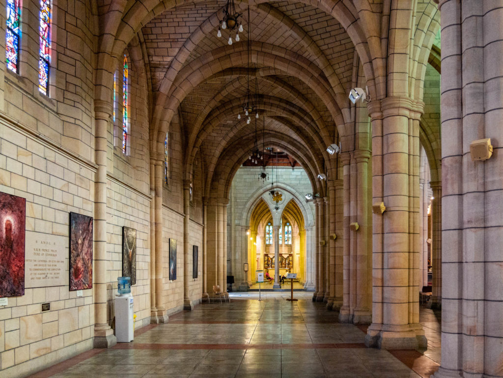 L'intérieur de la cathédrale Saint John
